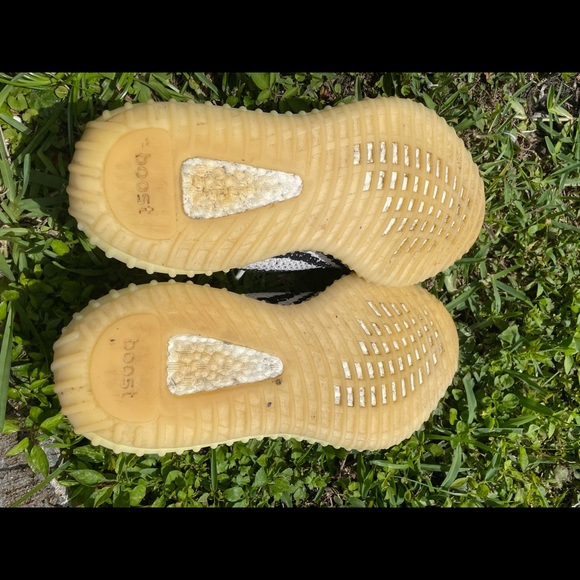 Adidas Yeezy Zebra 350 size 8 🦓 - Picture 4 of 5
